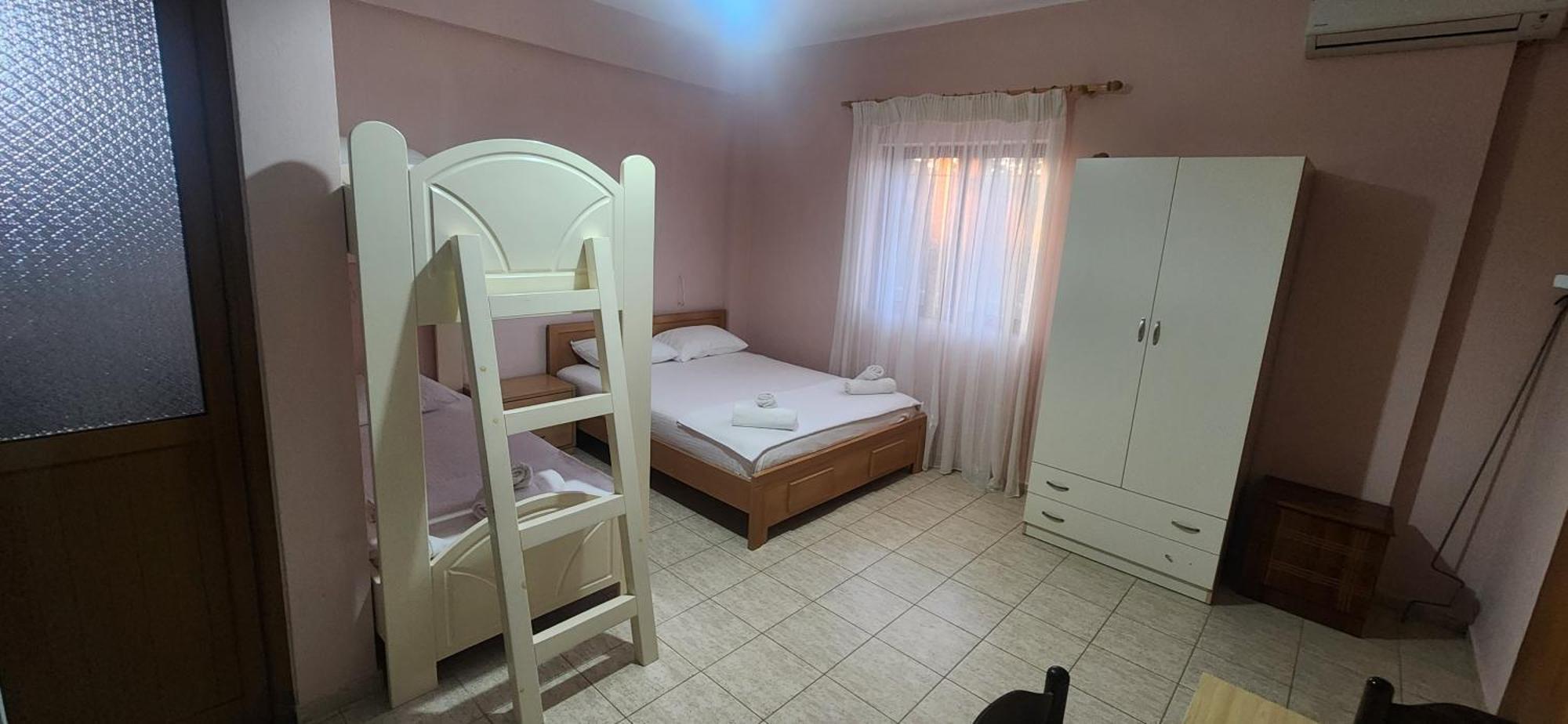 Hotel Vila Danedi Ксамил Экстерьер фото
