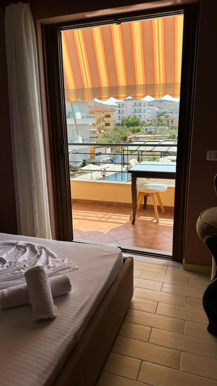 Hotel Vila Danedi Ксамил Экстерьер фото